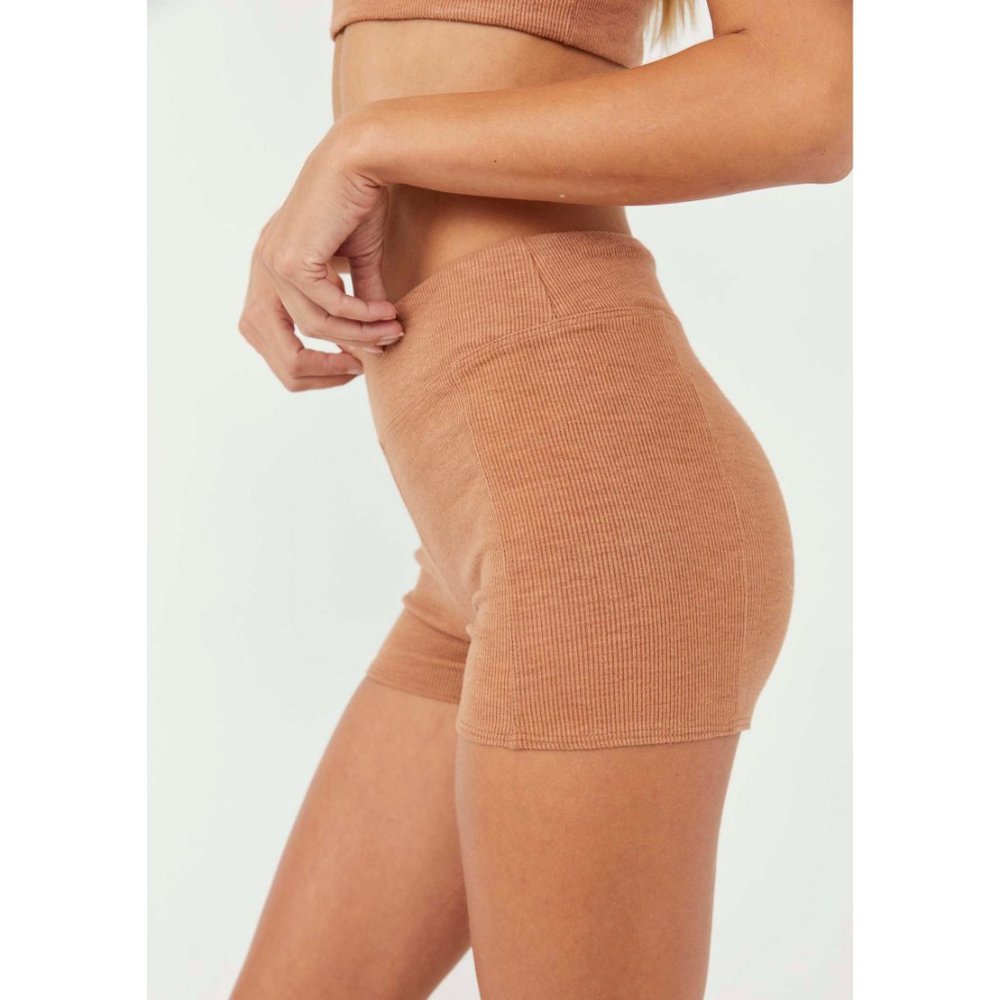 🎉LAST CHANCE🎉 NWT Free People Issa Lifestyle Boyshorts / Cafe Au Lait - Picture 3 of 6